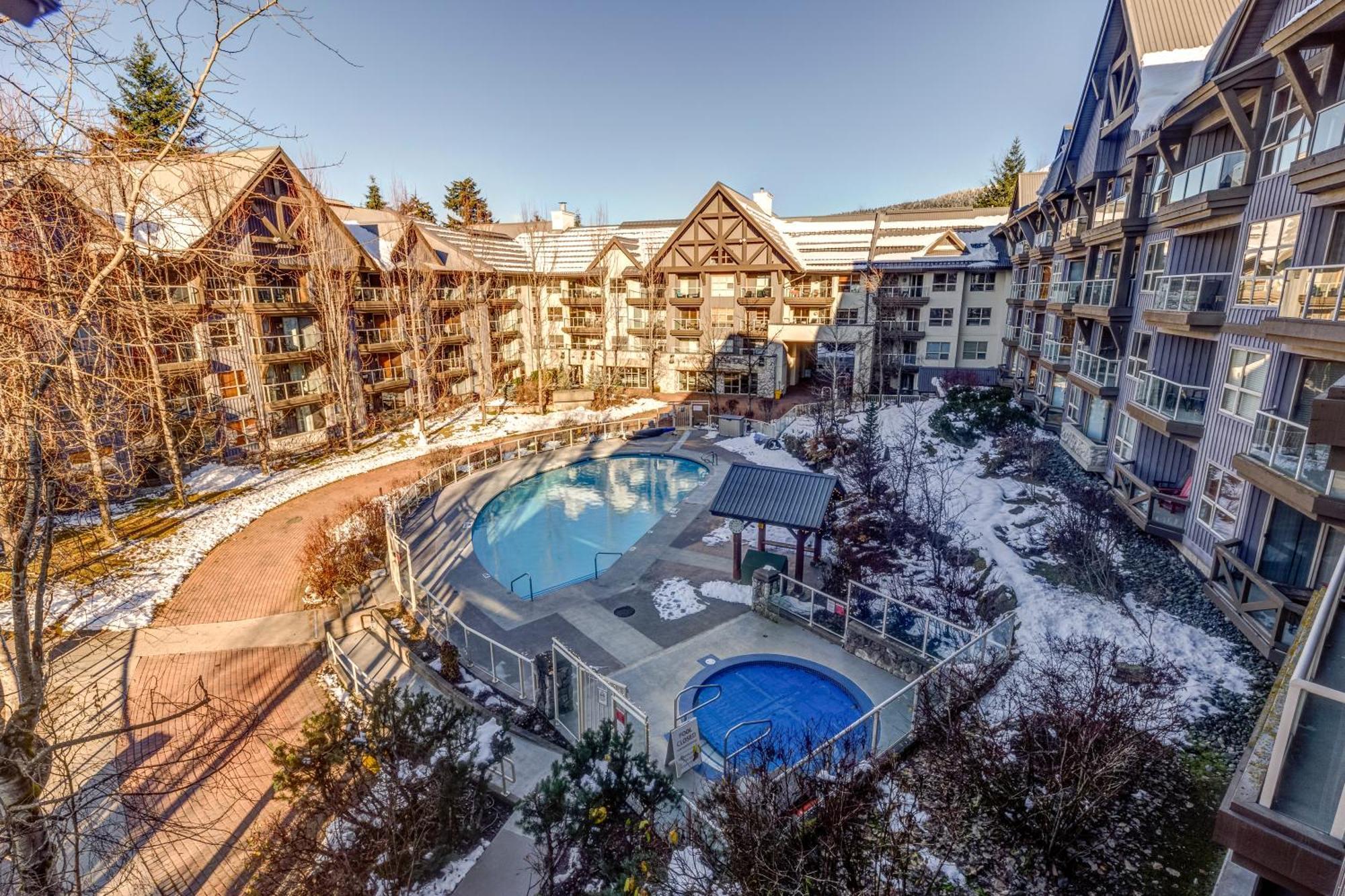 The Lookout Penthouse // A Luxe Suite In Whistler Exterior foto