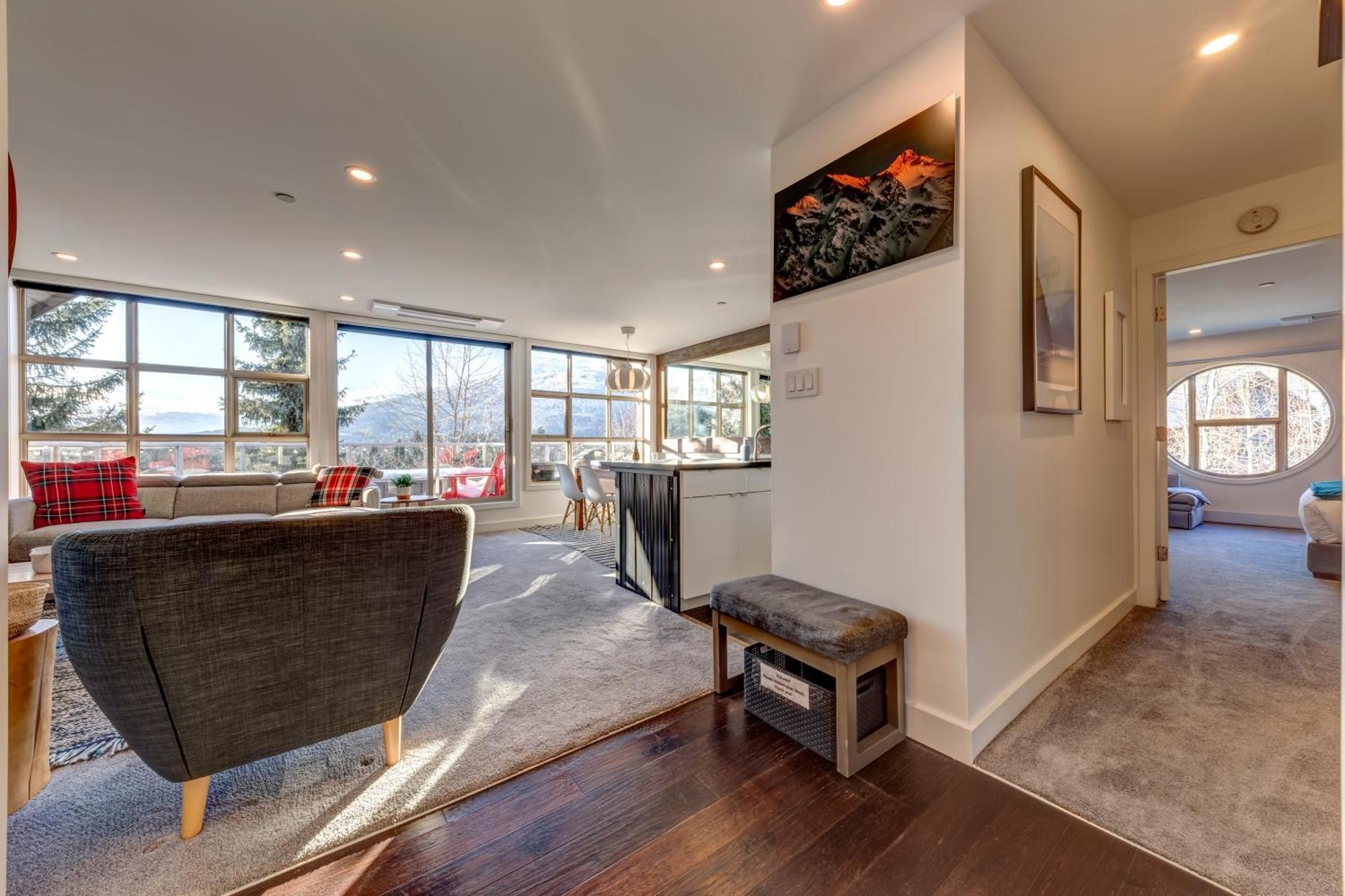 The Lookout Penthouse // A Luxe Suite In Whistler Exterior foto