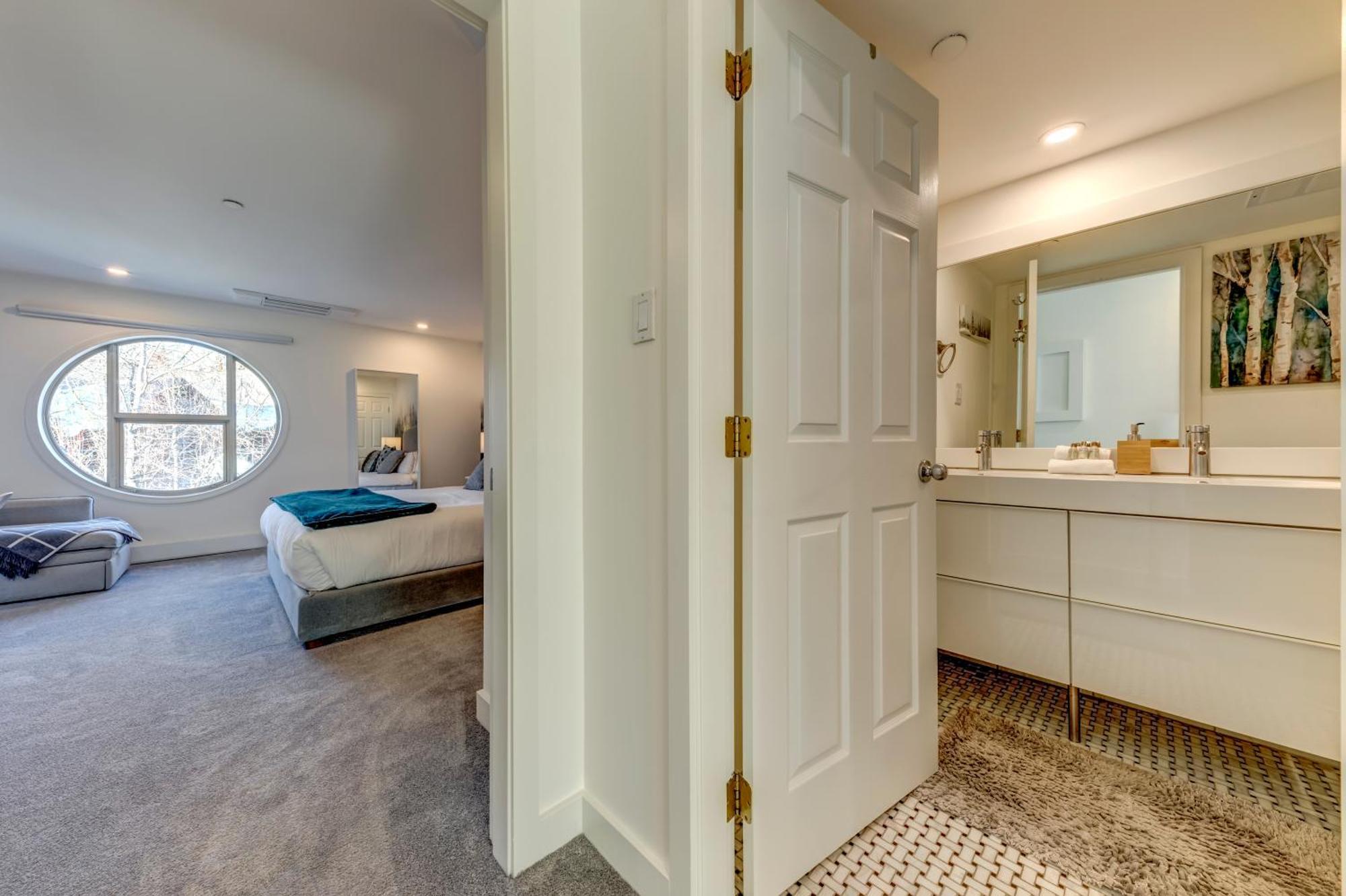 The Lookout Penthouse // A Luxe Suite In Whistler Exterior foto
